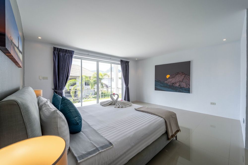 Modern 4 Bedrooms Pool Villa - VY Family Villa 11