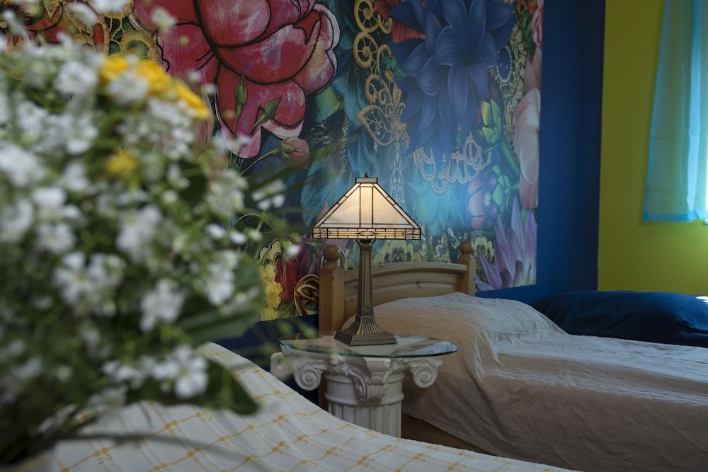 undefined Vibrant 3 Bedroom Apartment In The Pulsing Heart Of Budapest 10