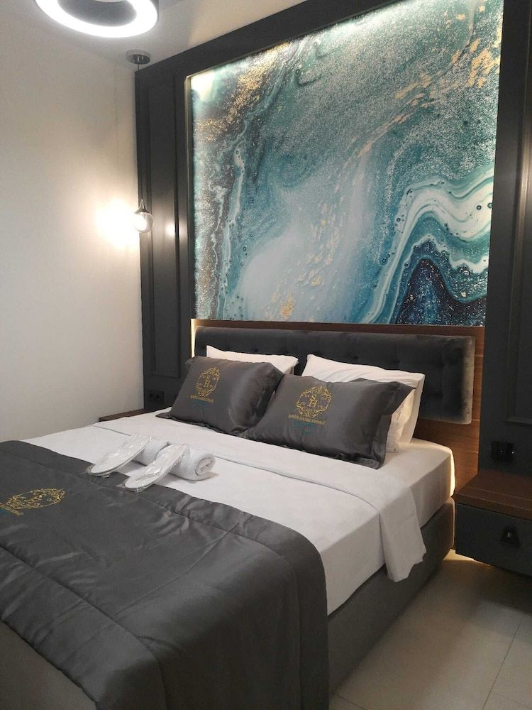 undefined Serife Hanim Konagi 9