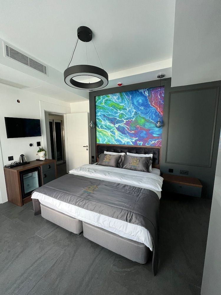 undefined Serife Hanim Konagi 7