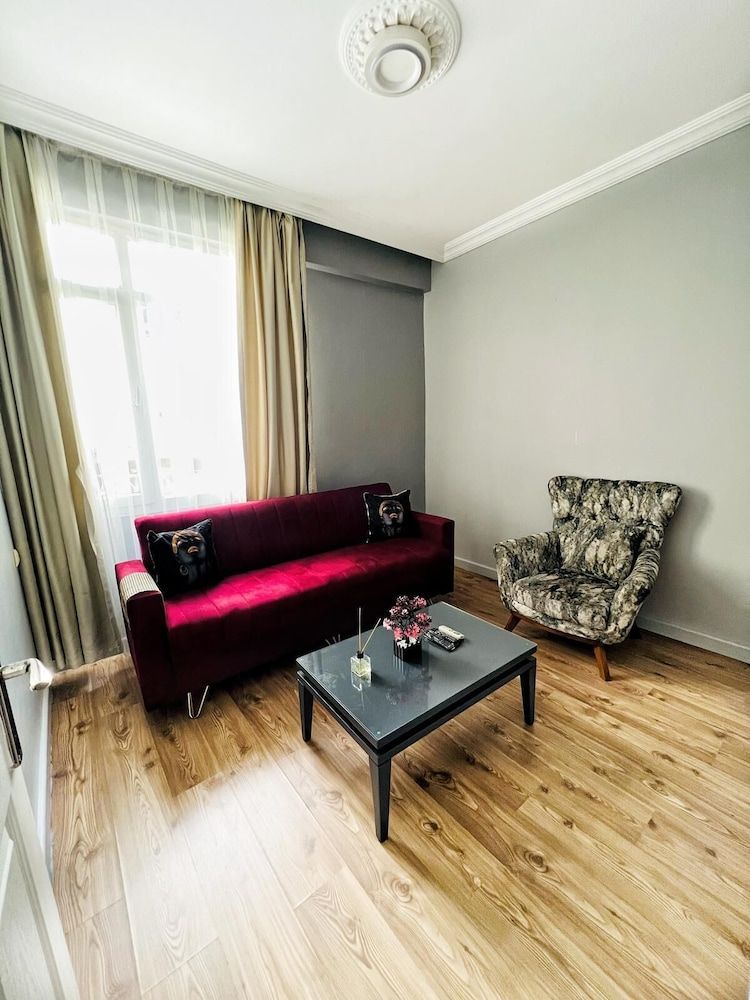 Zebra Hotel Alsancak Deluxe Suite 8