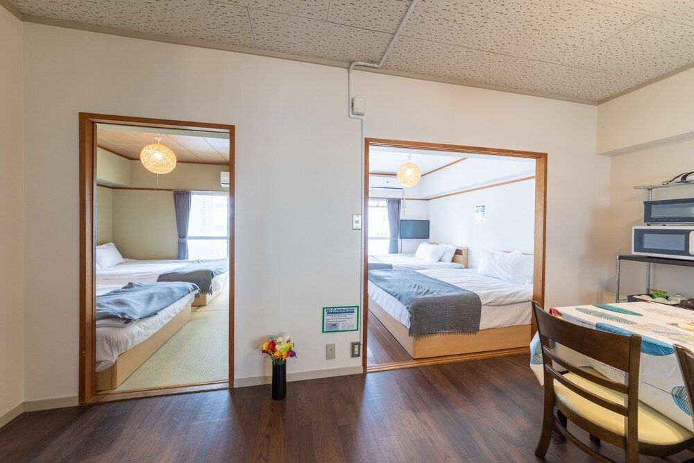 Room302