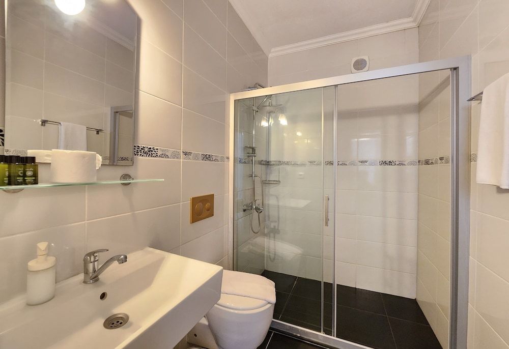 Guney Suites by Villa Safiya House, 2 Bedrooms, Sea View (Guney 6) 12