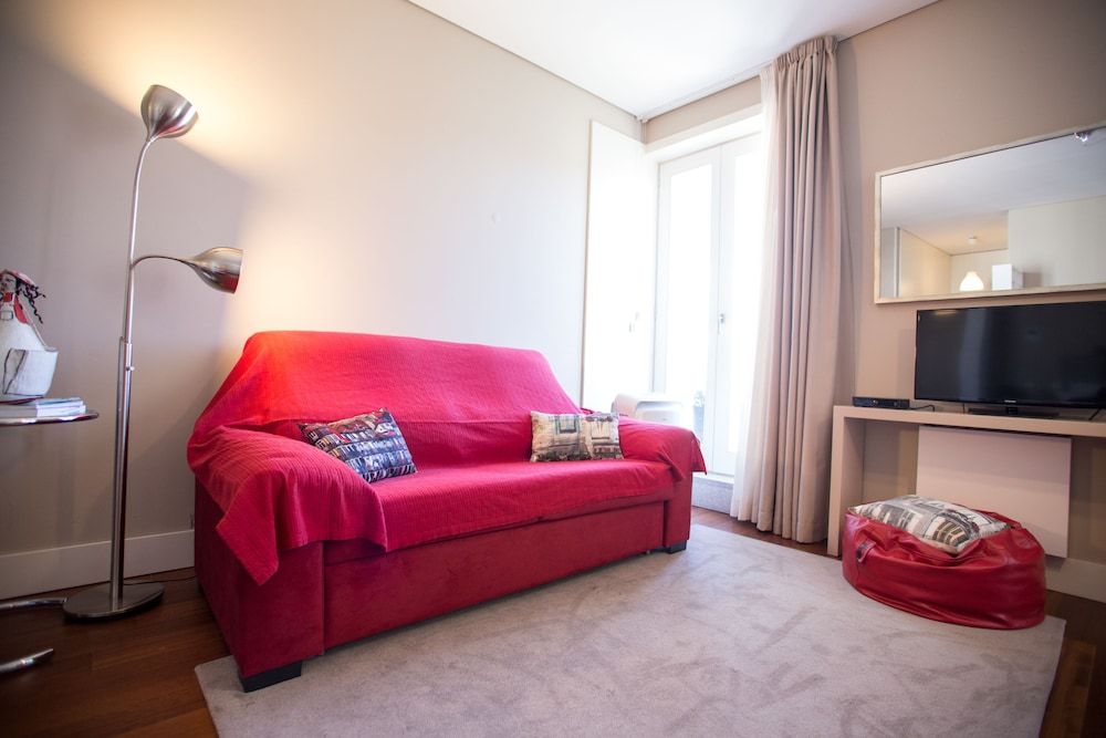 Cardosas Story Apart byPortoCityHosts Studio, Balcony 13