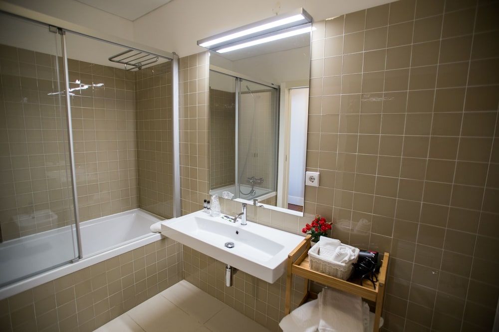 Cardosas Story Apart byPortoCityHosts Studio, Balcony 15