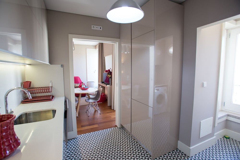 Cardosas Story Apart byPortoCityHosts Studio, Balcony 8