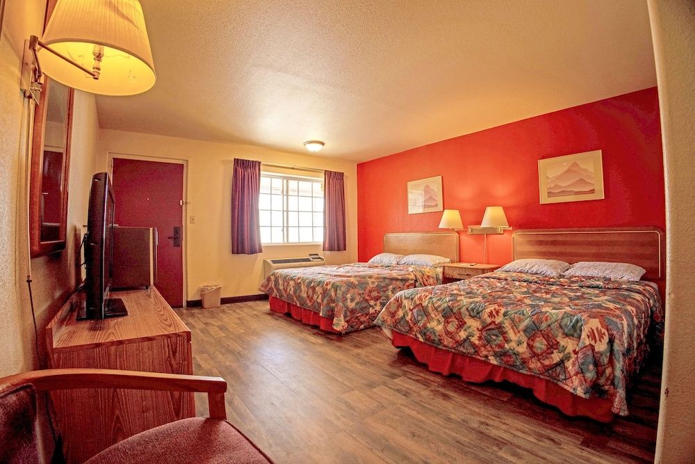 Holiday Motel, Lordsburg By OYO Room, 2 Queen Beds, Non Smoking 3