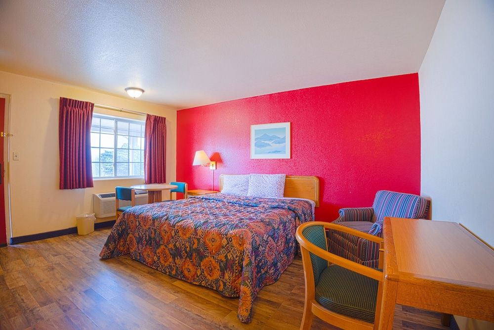 Holiday Motel, Lordsburg By OYO Room, 1 King Bed, Non Smoking 7