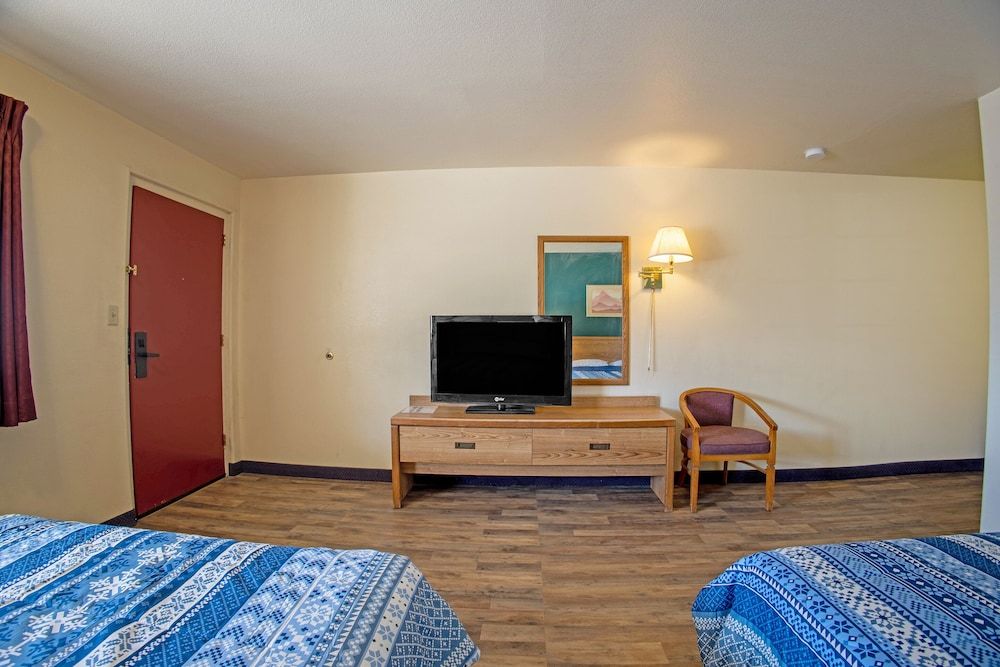 Holiday Motel, Lordsburg By OYO Room, 2 Queen Beds, Non Smoking 11