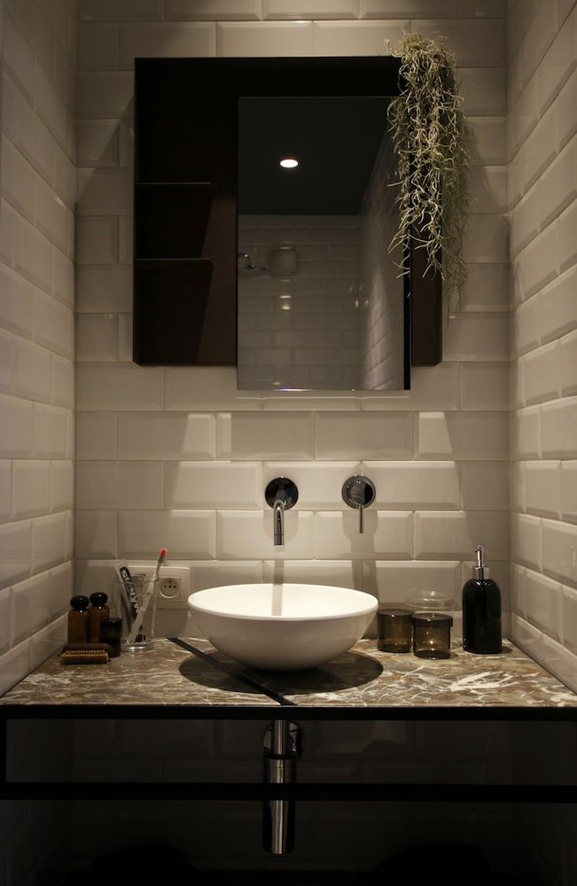 Boutique B&B Graaf. Design Room, 1 Queen Bed, Private Bathroom, Courtyard View 2