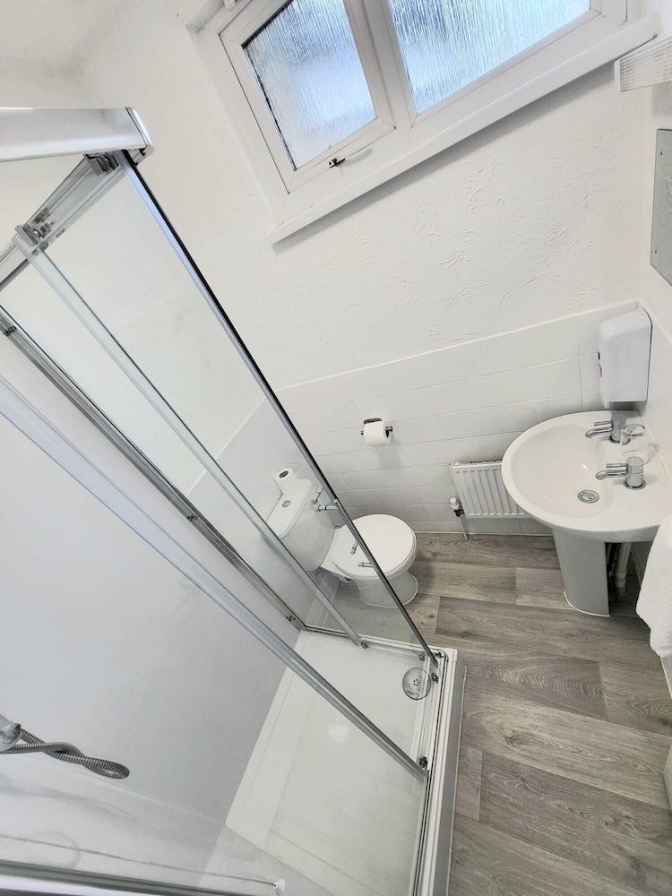 Beach Hotel Torbay Classic Single Room 4