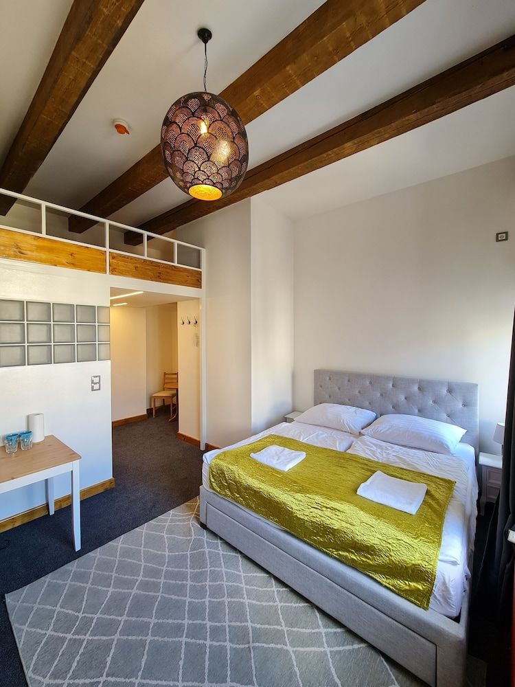 S42 Hotel Prague Superior Quadruple Room 2