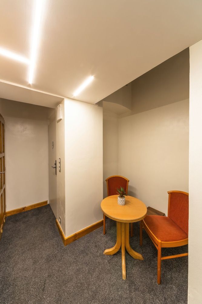 S42 Hotel Prague Superior Quadruple Room 24