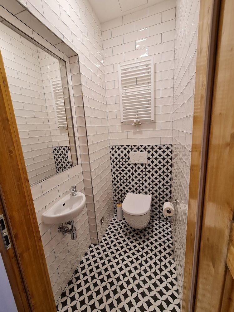 S42 Hotel Prague Superior Quadruple Room 15