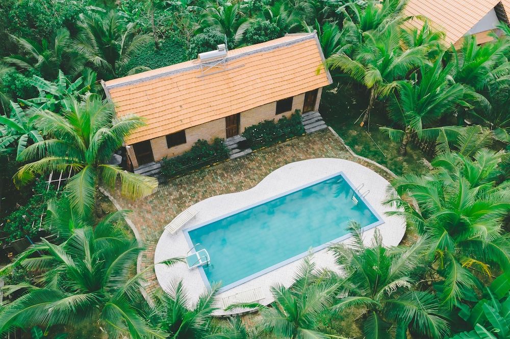 Deluxe Bungalow