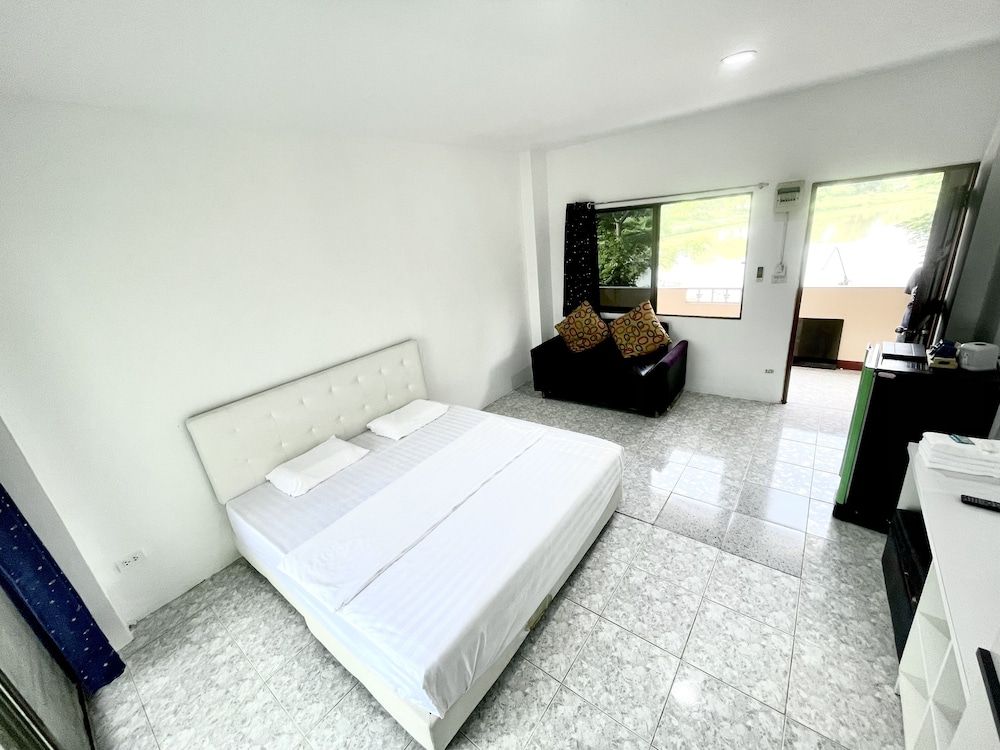 JV Place Standard Double Room, 1 Double Bed, Non Smoking 2