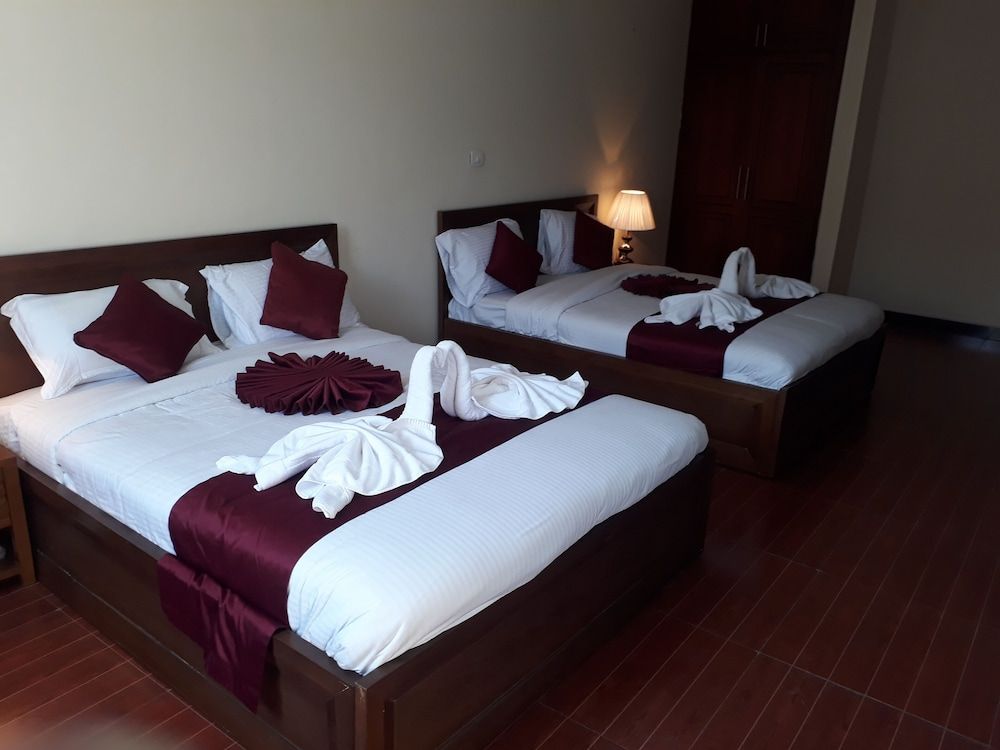 Bruhway Hotel Deluxe Twin Room 5