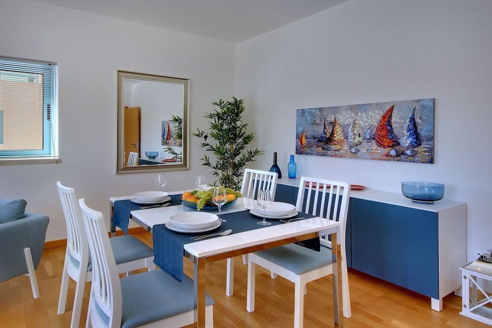 undefined Marina Bay Residence 6