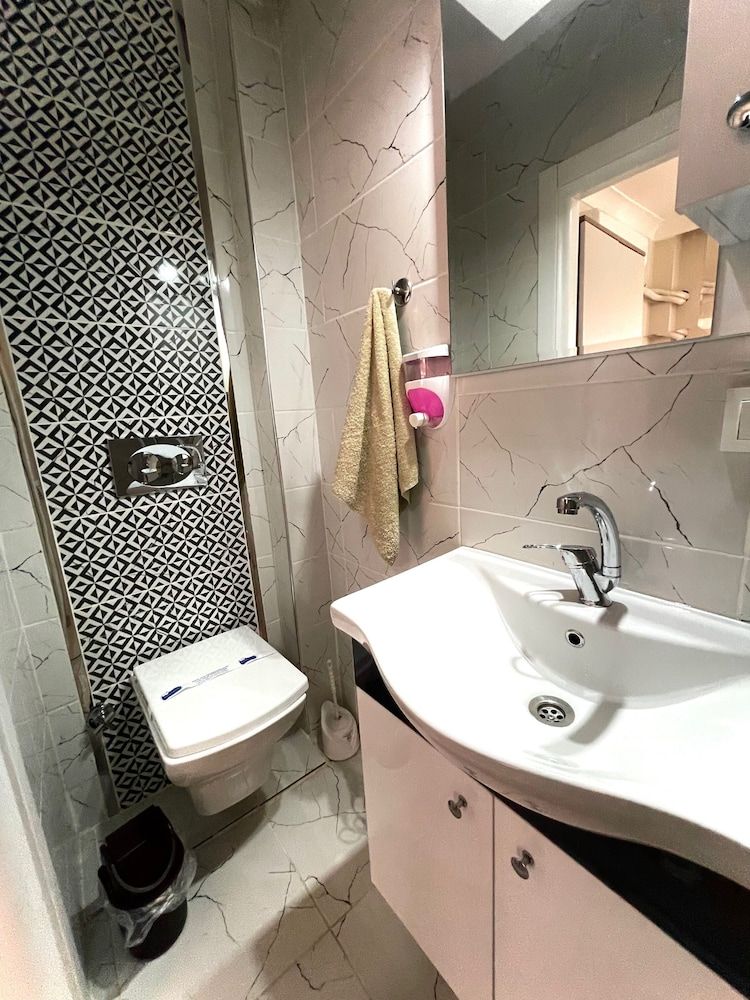 Tekinler Otel Standard Twin Room 13