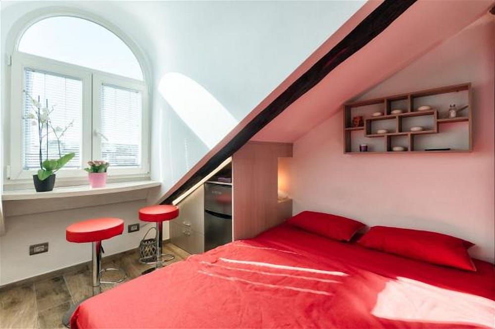 Torino Multifunctional Stylish Studio