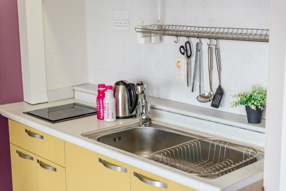 Tongyeong Iris Pension Duplex (302) 8