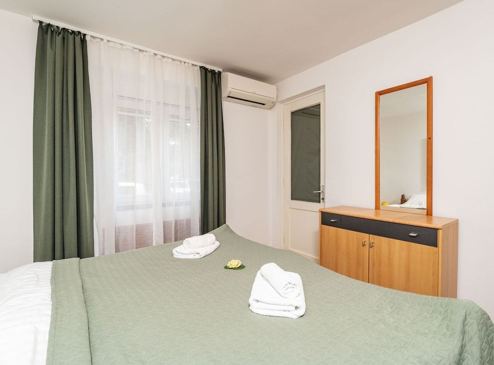 Apartment Lolo Apartment (Two Bedroom Apartment with Loggia and) 11