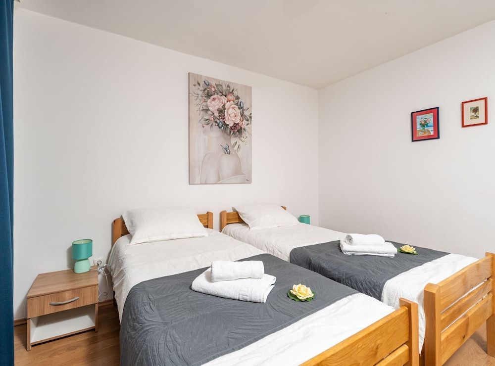 Apartment Lolo Apartment (Two Bedroom Apartment with Loggia and) 8