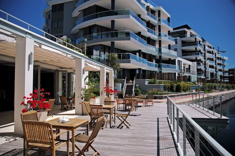 One Bedroom Apartment - Fully Equipped Waterfront Based Apartment, 1 Bedroom, Balcony, View 3