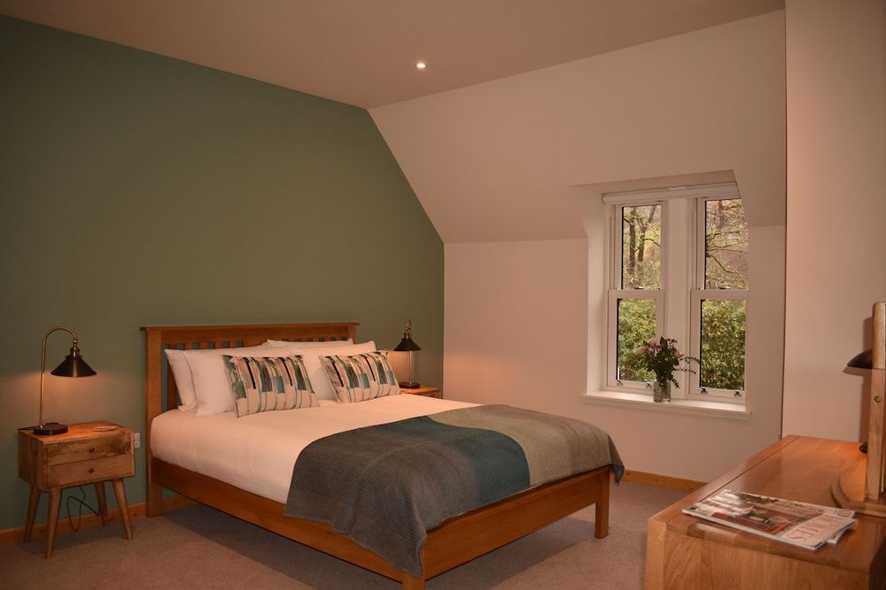 Double Room, Ensuite (Oak)
