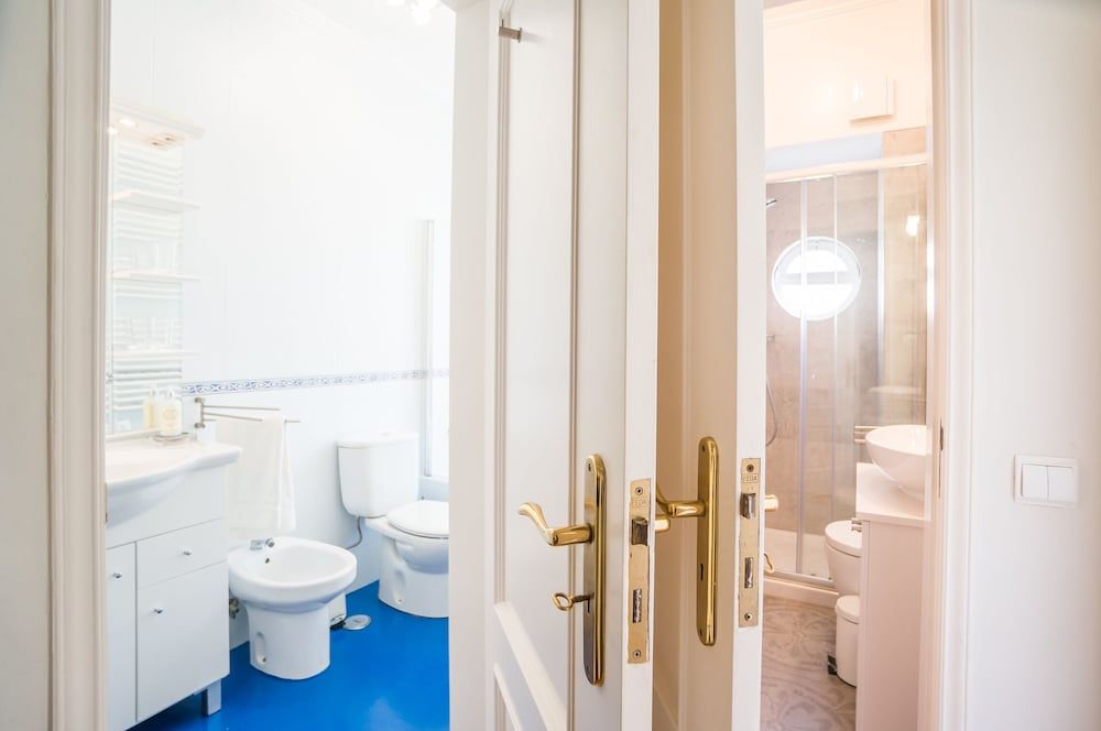 Panoramic Tagus River Terrace Apartment in Alfama Apartment, 2 Bedrooms 20