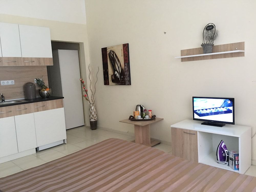 Sea Breeze Pomorie Apartment, 1 Bedroom, Balcony 8