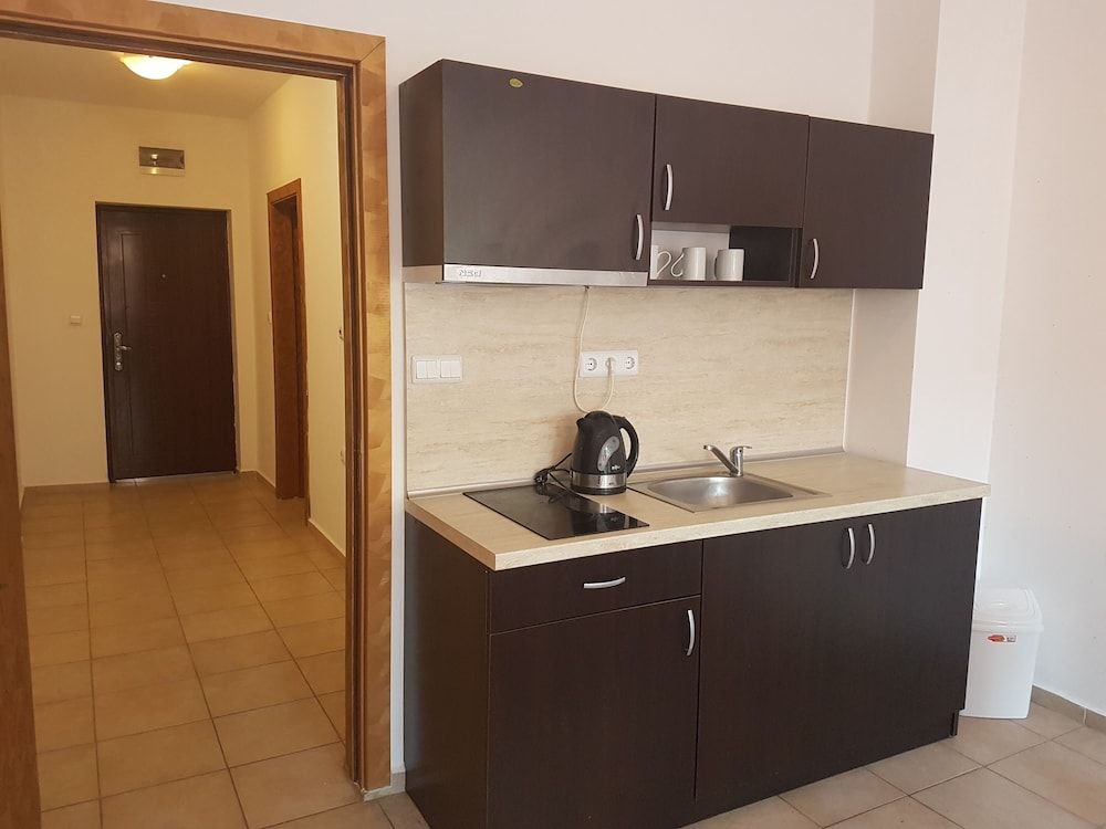 Sea Breeze Pomorie Studio 4