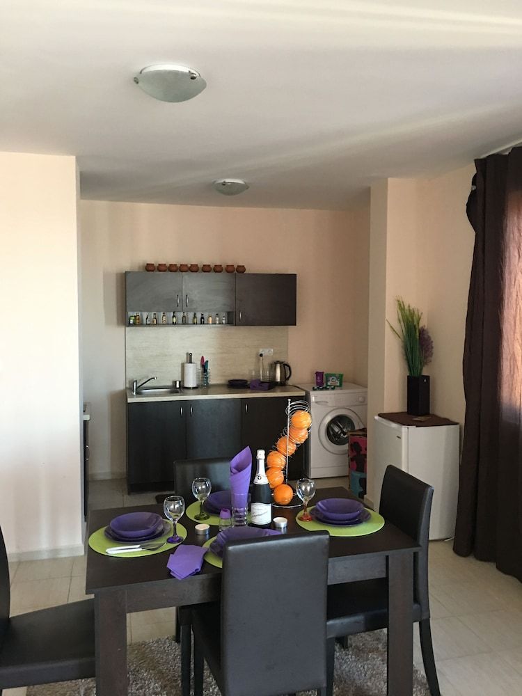 Sea Breeze Pomorie Apartment, 1 Bedroom, Balcony 5