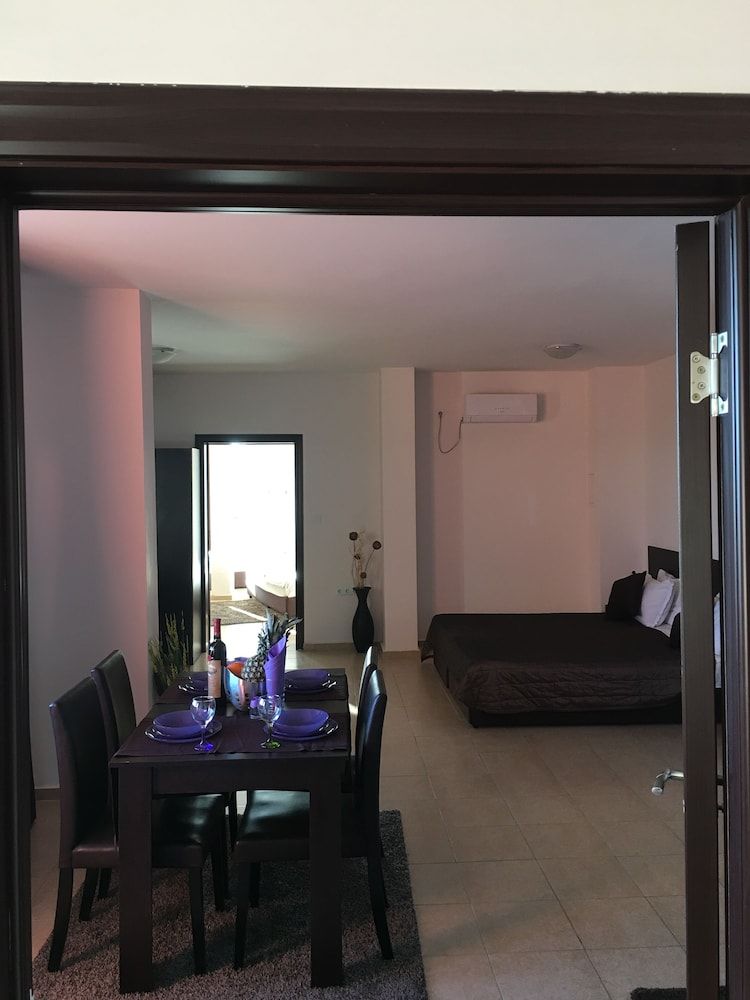 Sea Breeze Pomorie Apartment, 1 Bedroom, Balcony 9