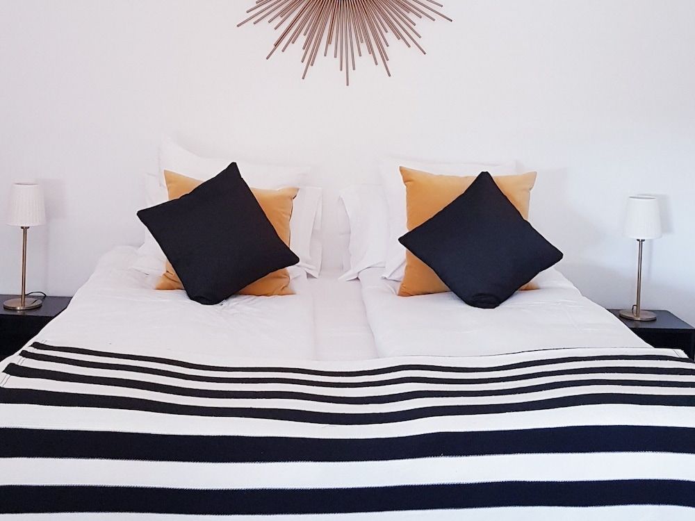 Premium Triple Room, Ensuite, Garden View (CEPAGES NOIR ET BLANC)