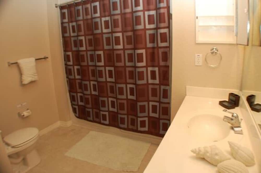 Fairytale Escape Townhome 5