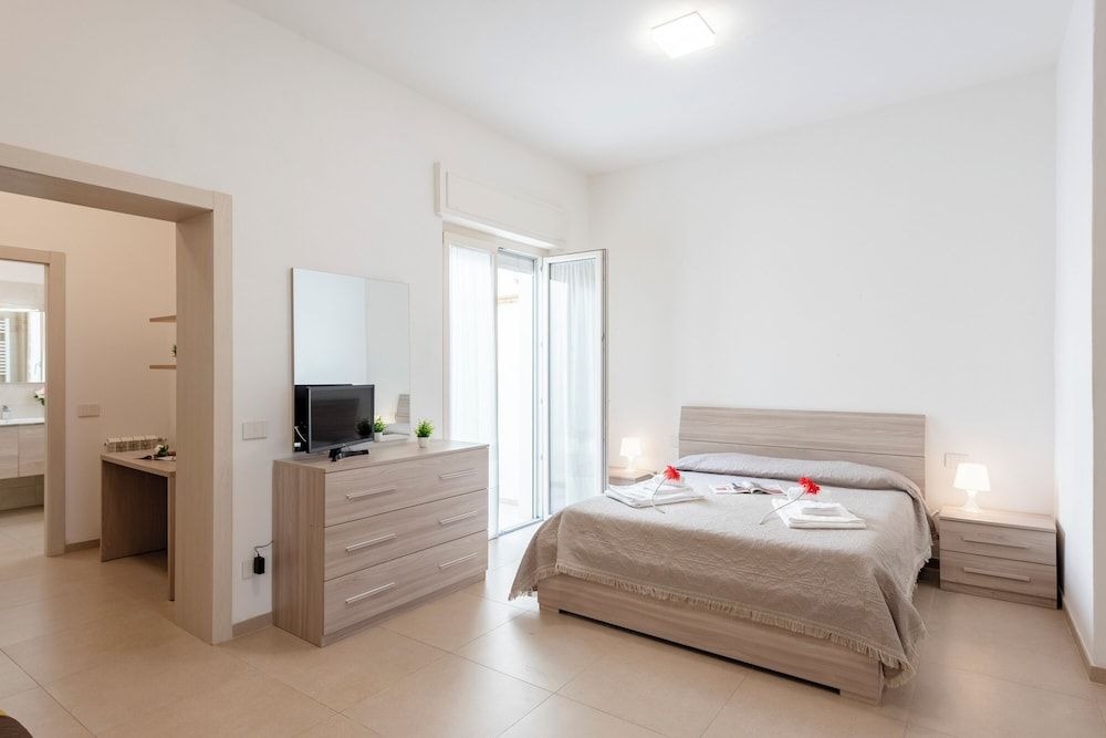 Family Apartment, 1 Bedroom (Suite 1 Ondina Viareggio 200m from)