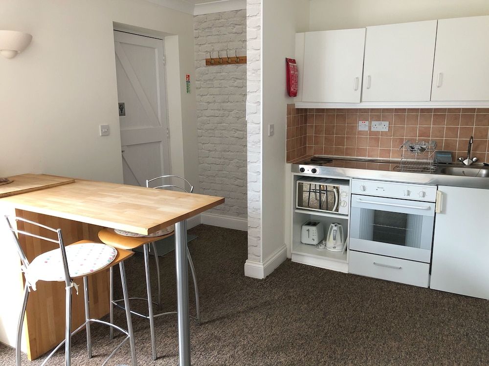 Wallis Farm House Cottage, Ensuite (Elm) 2