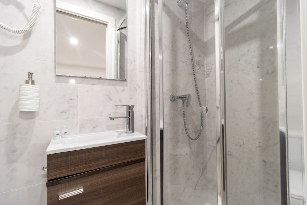 Coimbra City Charm Deluxe Double Room 15