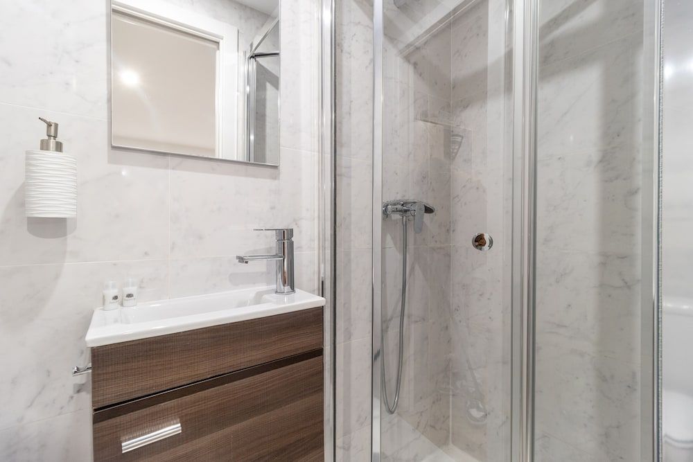 Coimbra City Charm Deluxe Double Room 16