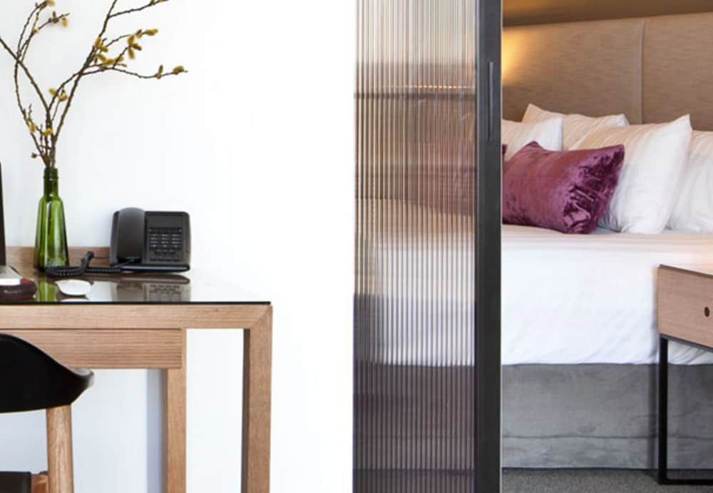 East Hotel East Apartment 6