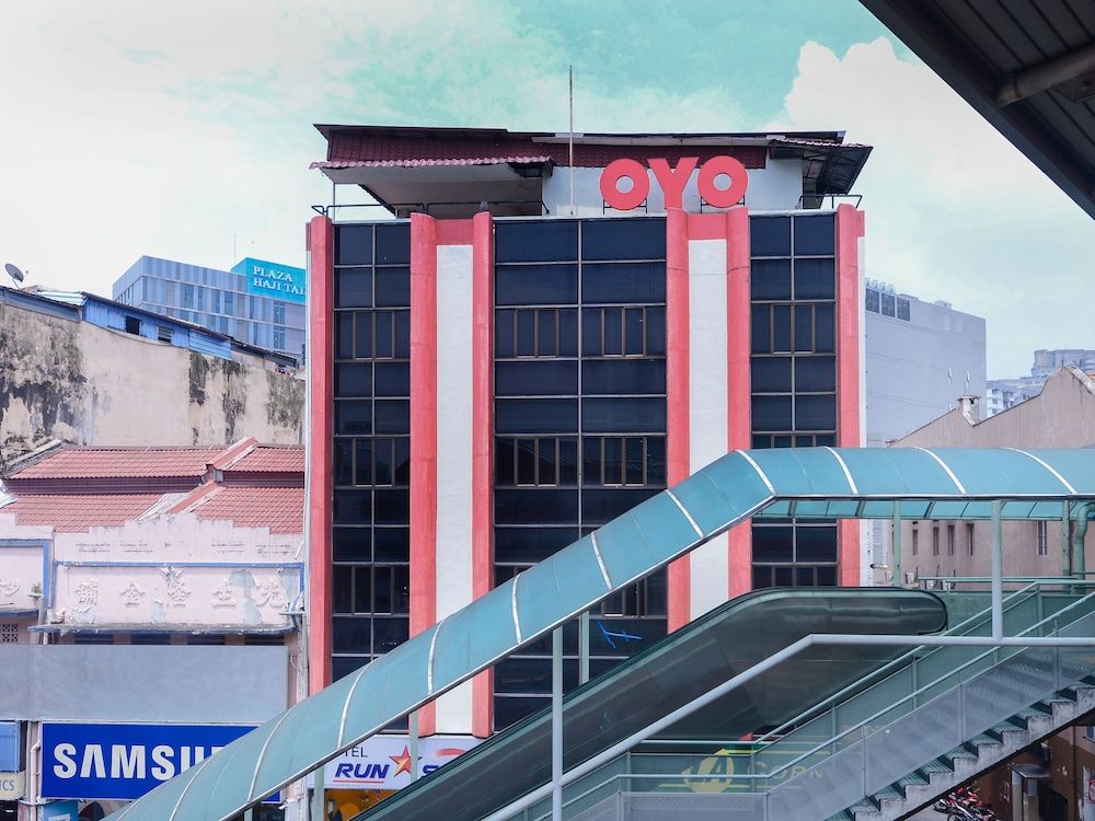 undefined OYO 805 Hotel Run Star