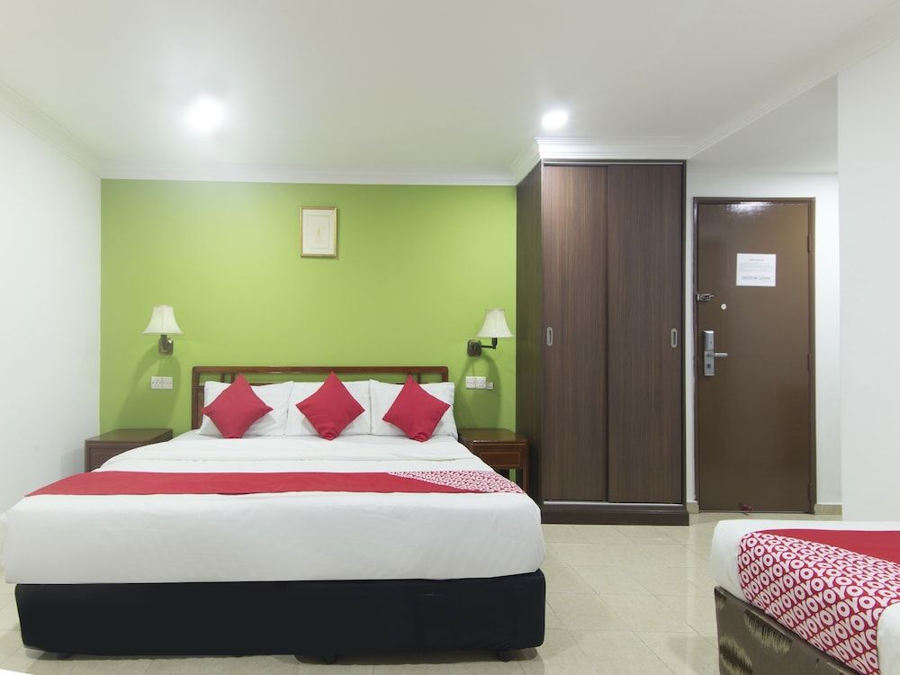 undefined OYO 805 Hotel Run Star 6