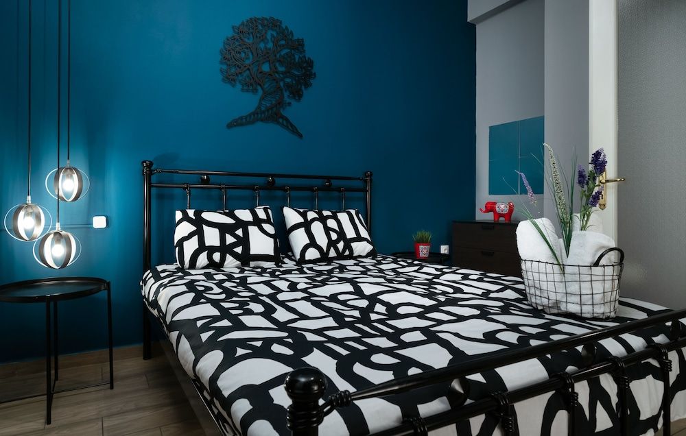 undefined Apartment at the foothills of Acropolis 3