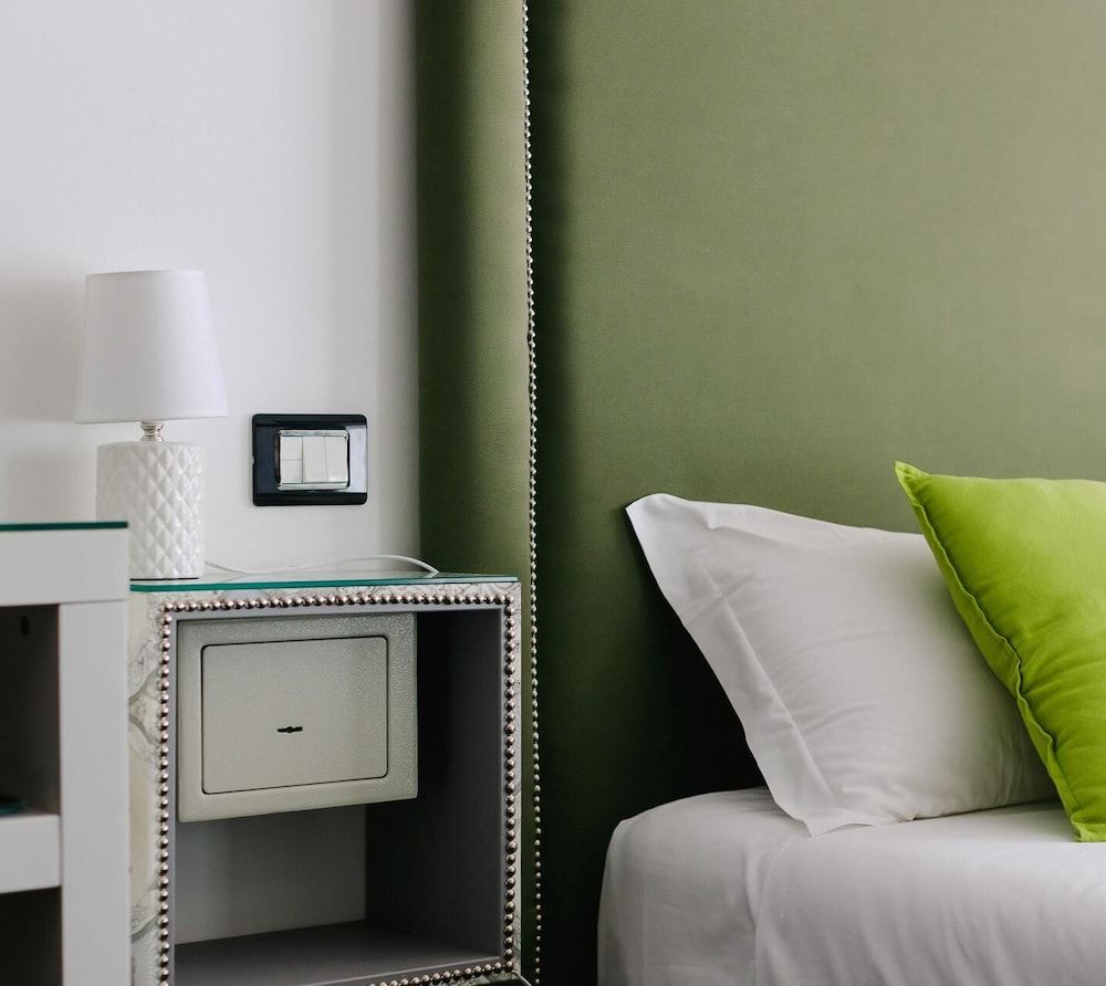 Incentro Rooms Deluxe Room, 1 Queen Bed with Sofa bed 12