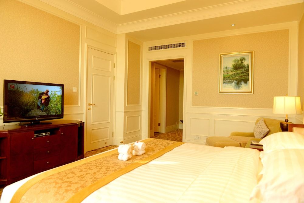 DaXingAnLing Jinma Palace Business Double Room 2