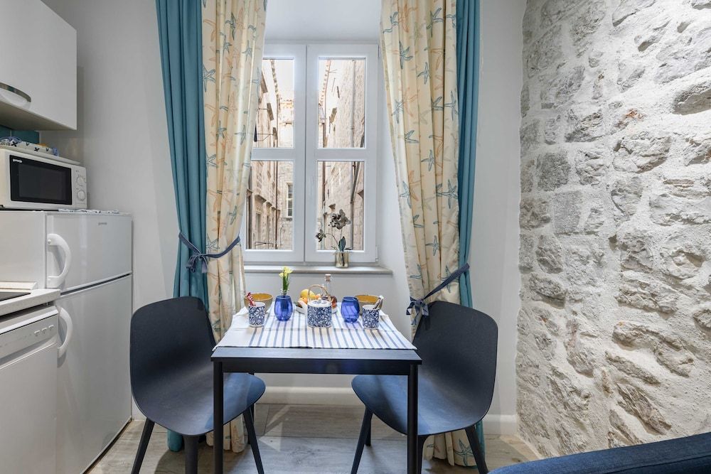 undefined Apartments L&L Old Town 9