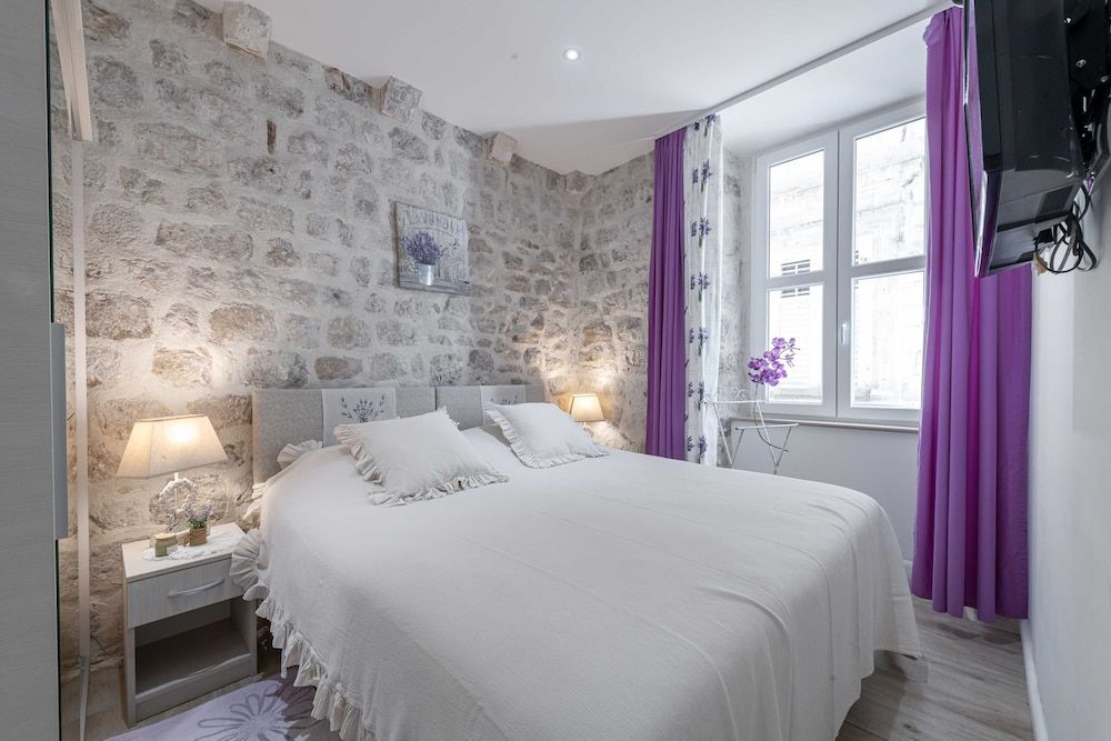 undefined Apartments L&L Old Town