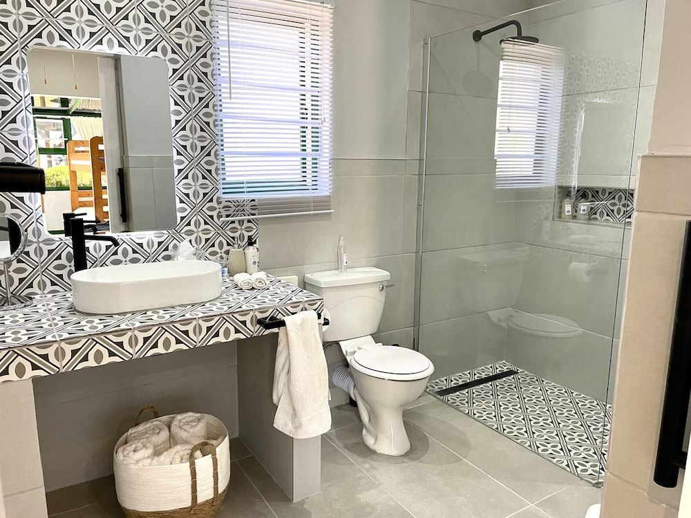 Sandra's Guest House Family Room 5