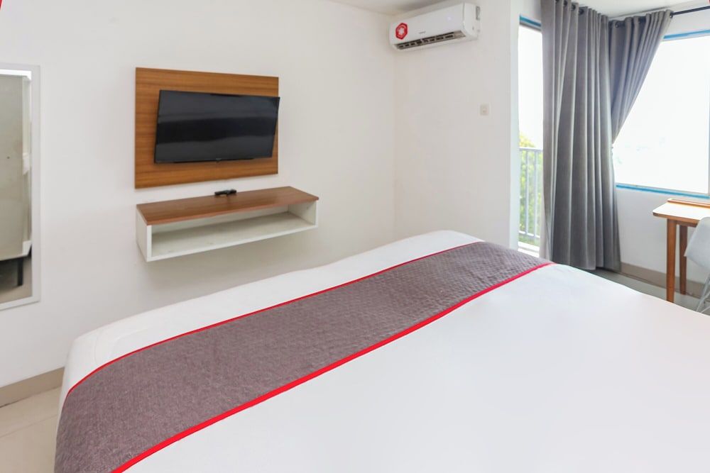 Collection O Cikarang Near President University Formerly Enviro Standard Double Room 11